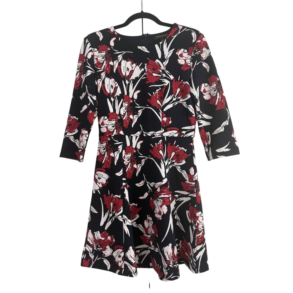 Banana Republic Navy Red Floral Fit‎ and Flare Dress 2 3/4 Sleeve Career EUC